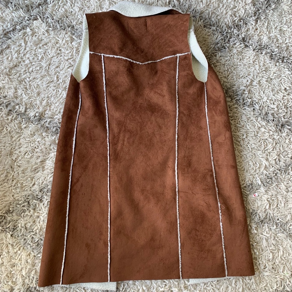 NWT BCBG Faux Shearling Long Vest - Picture 7 of 8